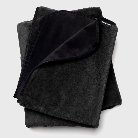 Fasinator Throw | Faux Fur | Black & Black | Regular